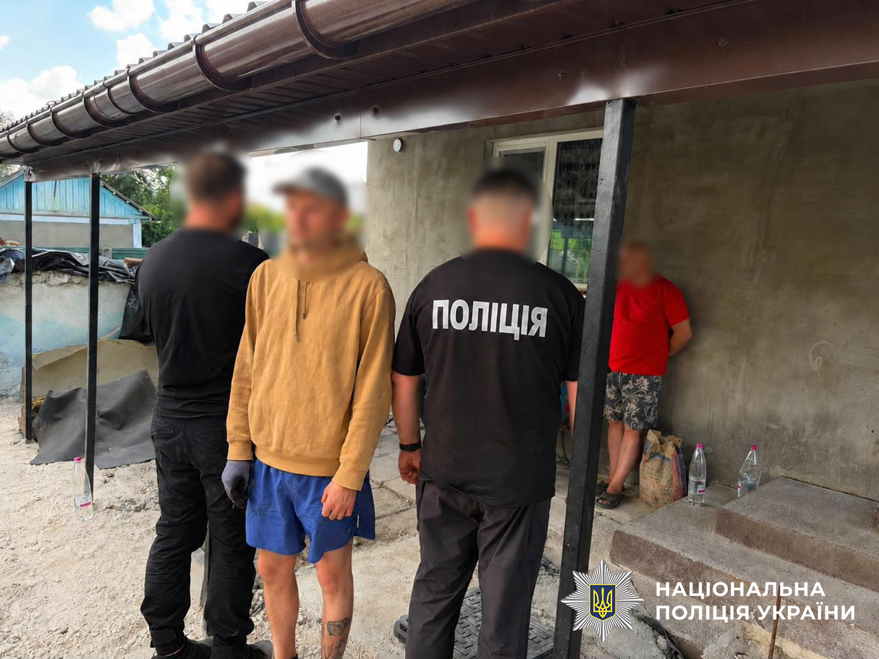  Засуджені як безоплатна робоча сила: на Буковині поліція викрила посадовців колонії 