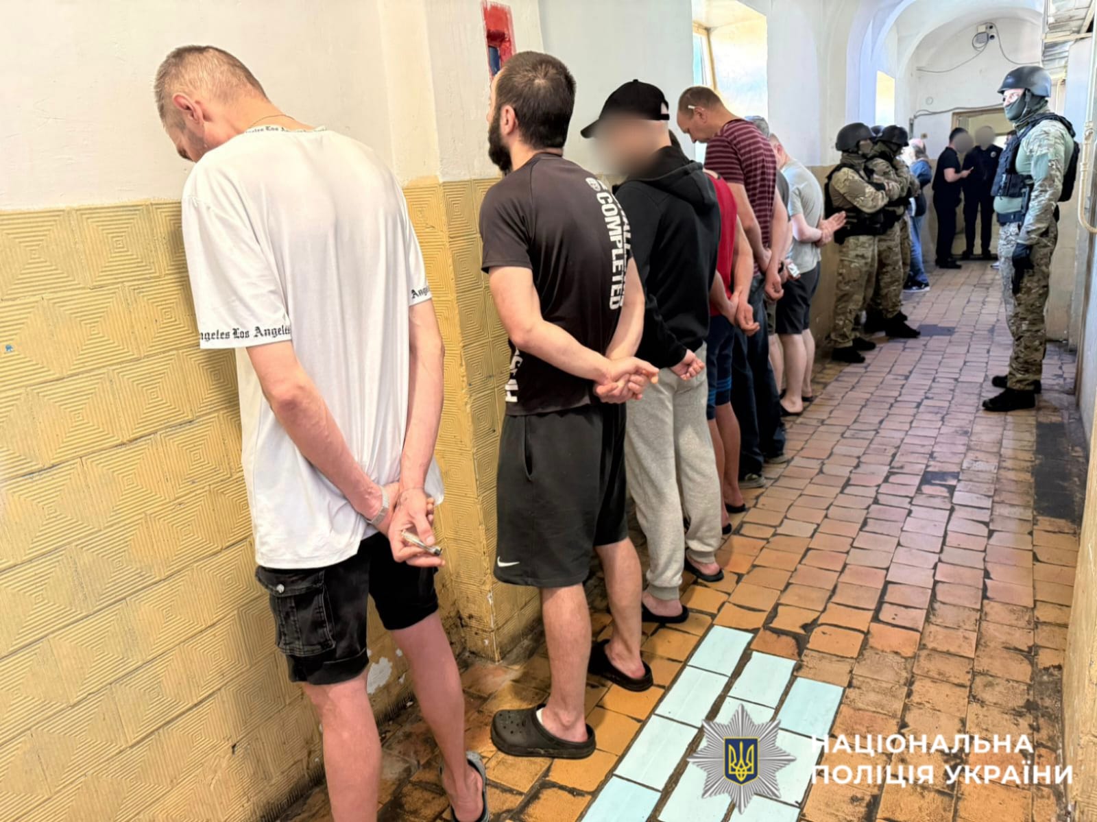  Припинено наркотрафік метадону до Київського слідчого ізолятора: поліція Київщини повідомила про підозру учасникам організованої групи 