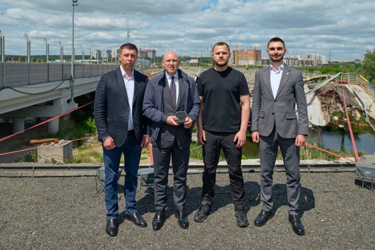  Київська область і німецька земля Гессен офіційно започаткували партнерство — підписано спільну декларацію. 