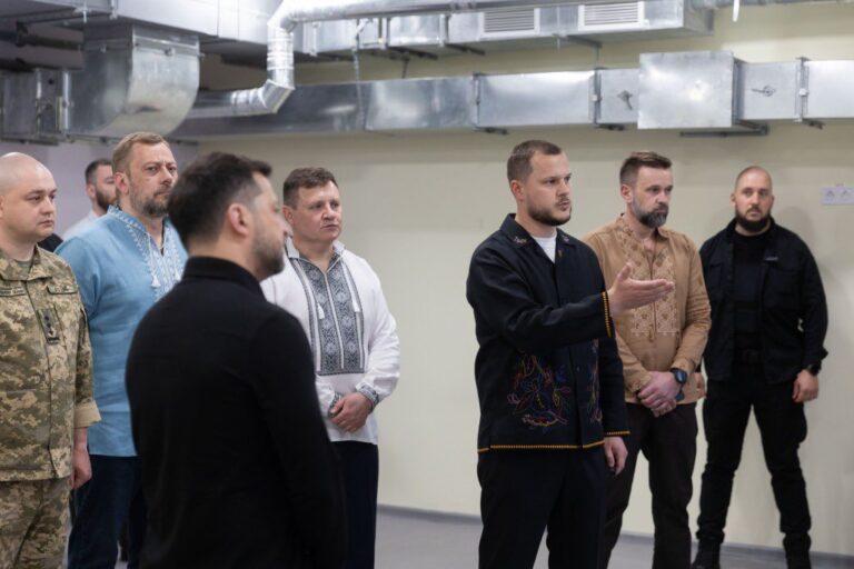  Зеленський у Славутичі обговорив із громадами Київщини та Чернігівщини безпеку і відновлення 