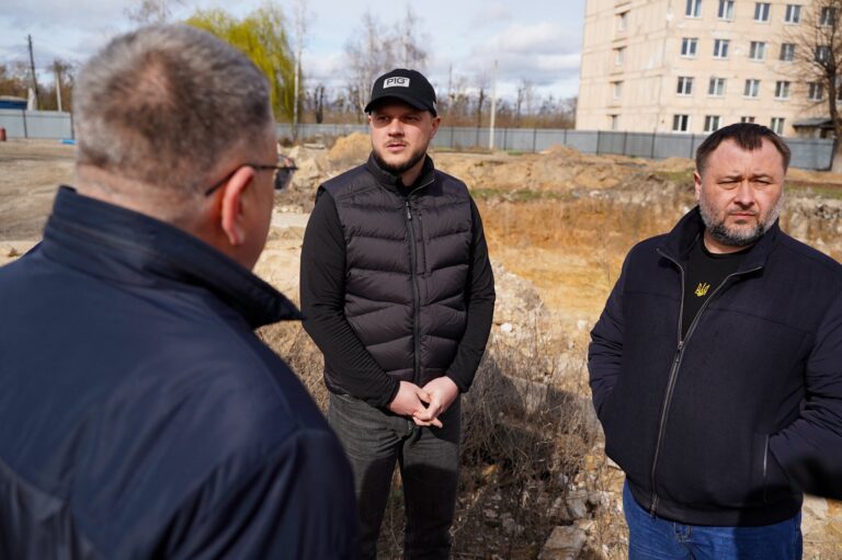  Калашник: Відбудова зруйнованого житла в Гостомелі переходить у практичну фазу 