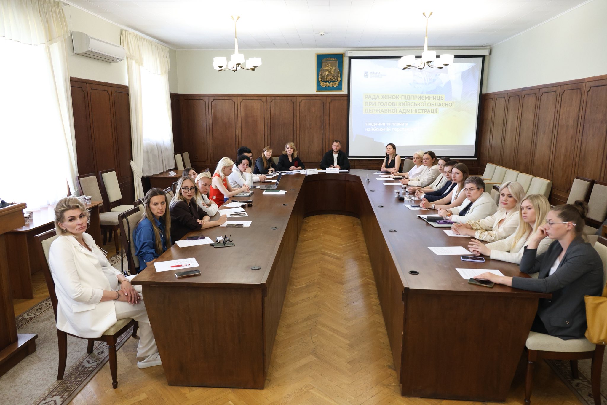  Микола Калашник провів зустріч з Радою жінок-підприємиць при Київській ОДА 