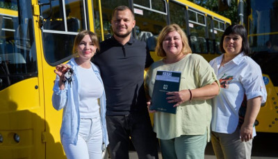 Микола Калашник: Київщина отримала чергову партію сучасних шкільних автобусів