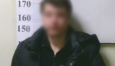 У Києві судитимуть чоловіка, який канцелярським ножем поранив підлітка