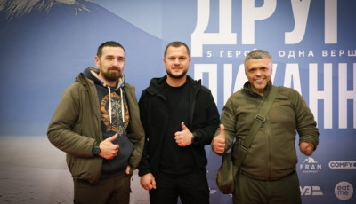 «Друге дихання»: Микола Калашник відвідав показ фільму про силу та незламність українців