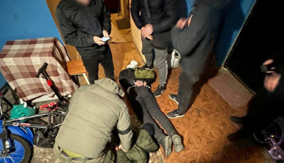 Оперативники поліції Києва затримали чергових паліїв авто ЗСУ
