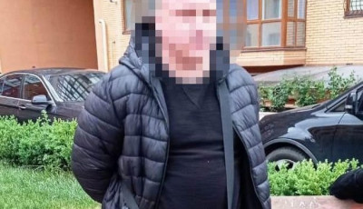 Оперативники затримали зловмисника, який обікрав десятки квартир у Вінниці