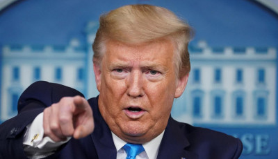 Трамп поручил урегулировать работу соцсетей, подписав соответствующий указ 