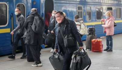 Украинцев, вернувшихся из-за границы, обязали проходить обсервацию