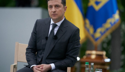 Зеленский уволил двух заместителей главы СВР