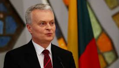 Президент Литви пропонує впровадити щомісячну підтримку родинам з двома і більше дітьми